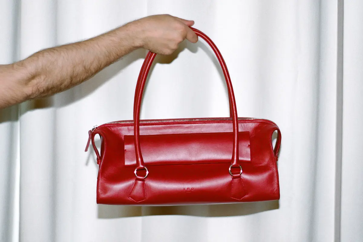 IRO: Soft Silhouettes in Their Most Refined Form