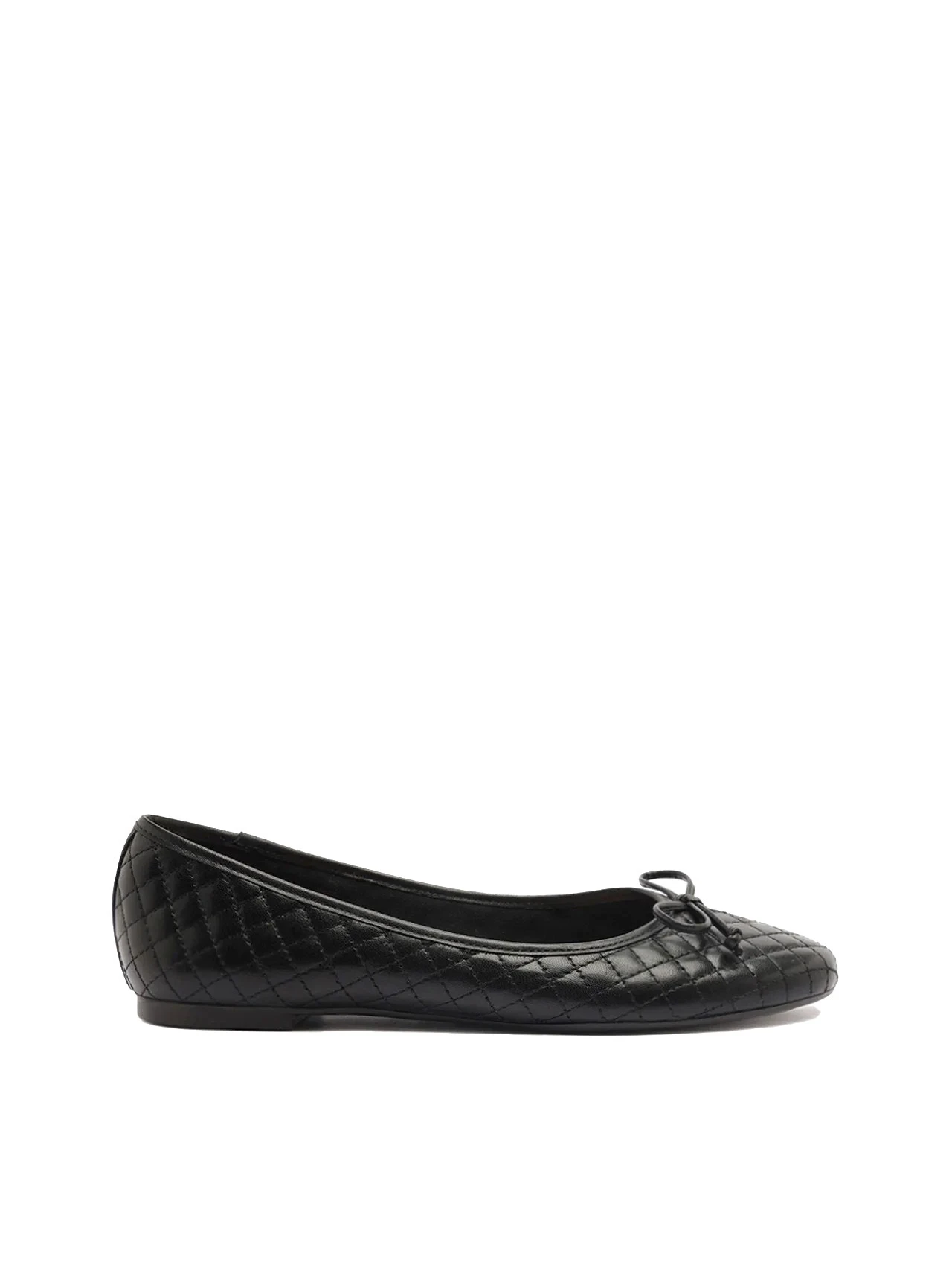 Black Quilted Round-toe Ballet Flats