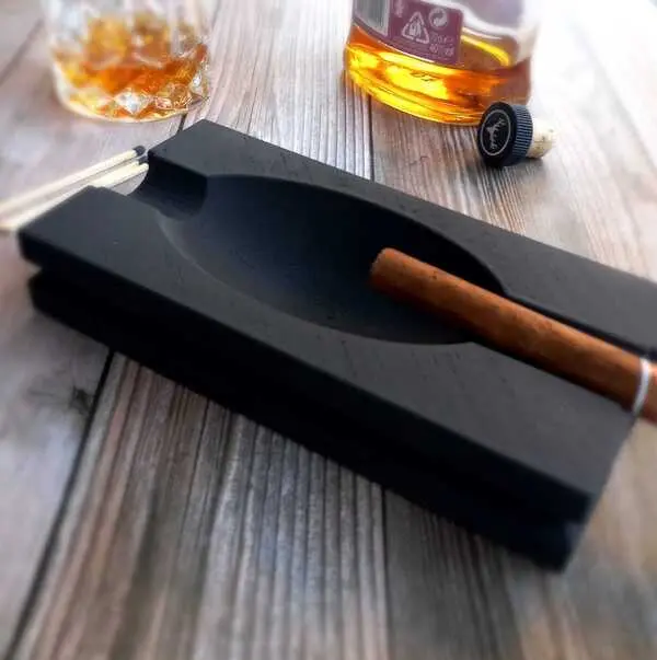The Fellow Ashtray Black