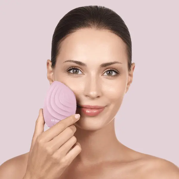 Sonic Facial Brush | 5 in 1 - PINK