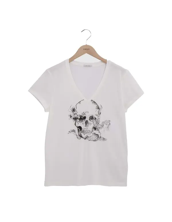 V-neck T-shirt with Skull Design