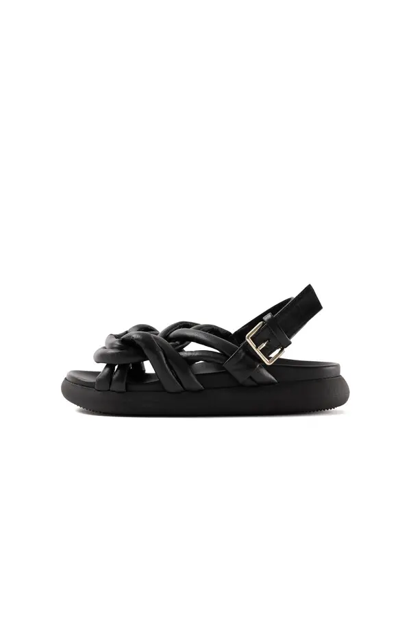 WOMAN'S SANDALS