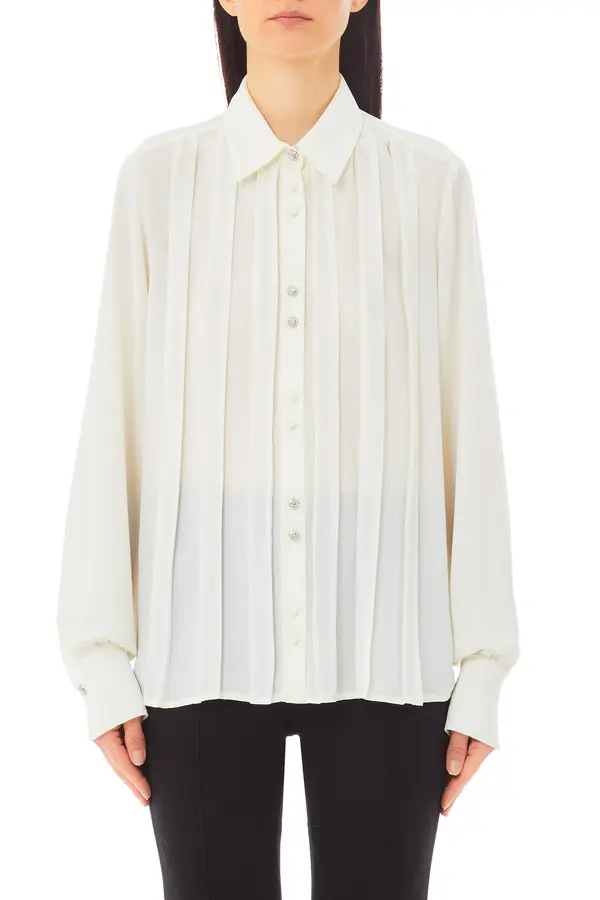  Classic Pleated Blouse