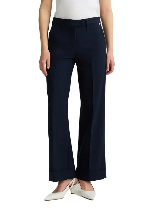 Straight-leg trousers