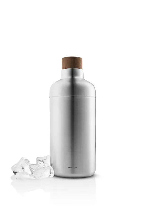 Liquid Lounge Cocktail shaker