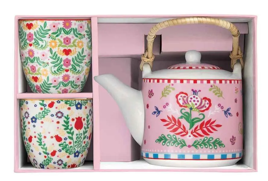 Porc.teapot 600 ml with metal infuser and 2 cups