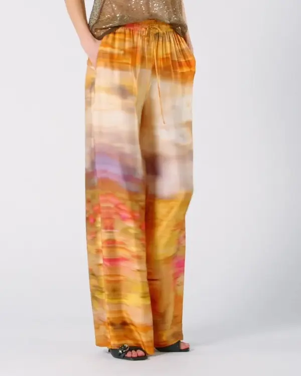 
Lightweight wide-leg printed trousers