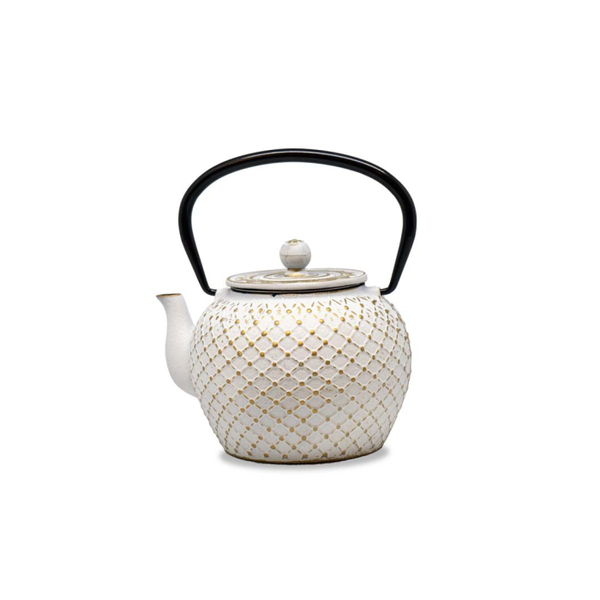 Cast iron teapot. Capacity 1,2 L. Colour: white.