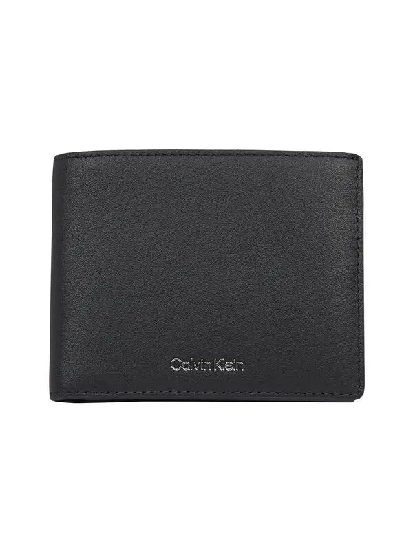 Sleek Leather Bifold Wallet With Coin Pocket