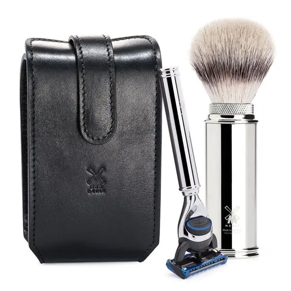 Travel shaving set