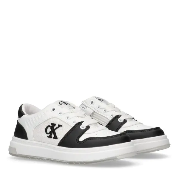 Low Cut Lace-Up Sneaker 