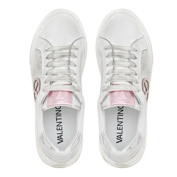 Stunny Lace-Up Sneakers