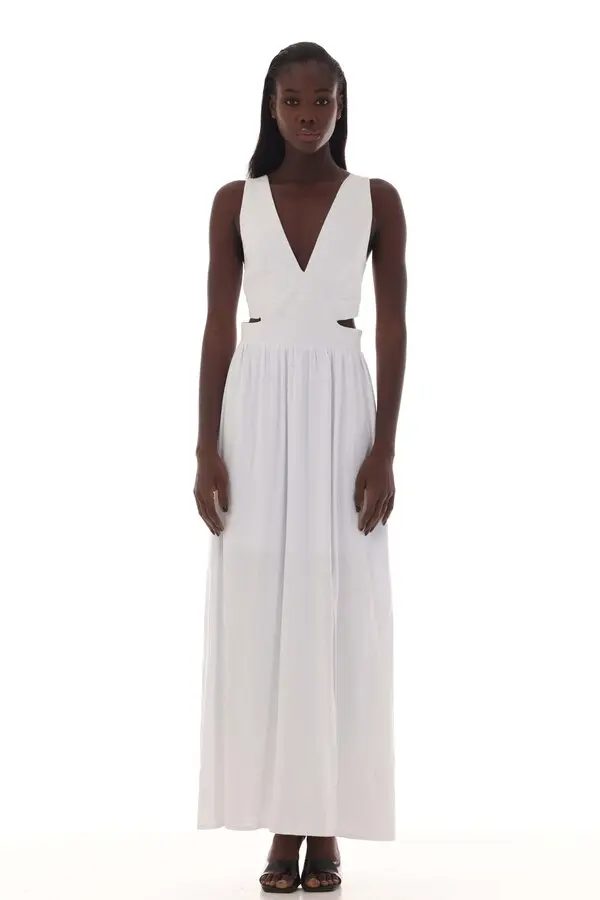 Sleeveless maxi dress with wide shoulder straps