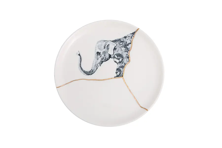 Spirits Elephant Flat Plate 20cm