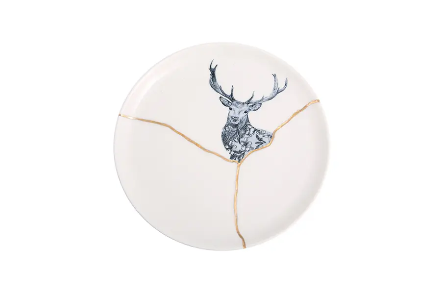  Spirits Deer Flat Plate 20cm