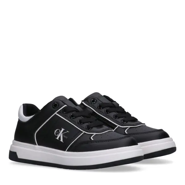 LOW CUT LACE-UP SNEAKER 