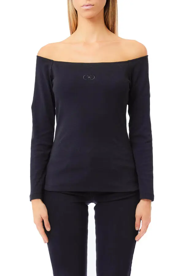 Cotton off-the-shoulder T-shirt