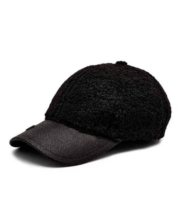 Teddy Fleece Baseball Cap Image