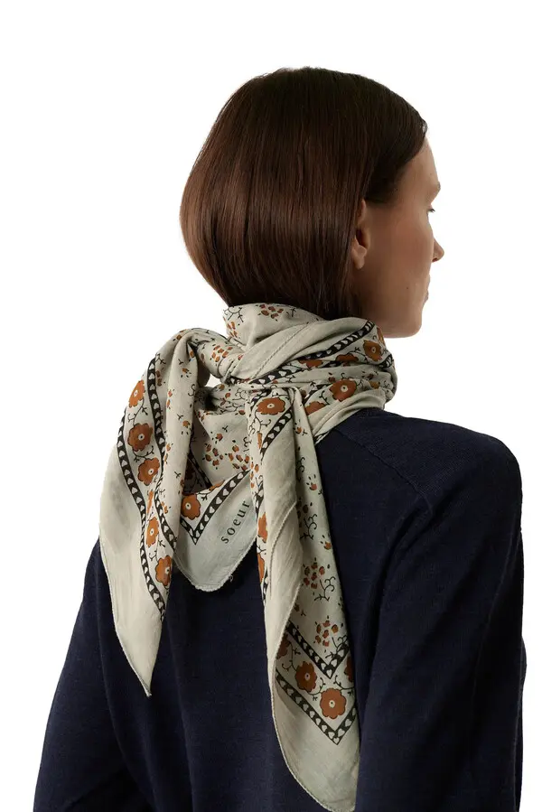Printed linen and wool blend scarf