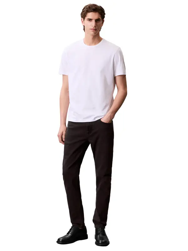 Slim Tapered Jeans