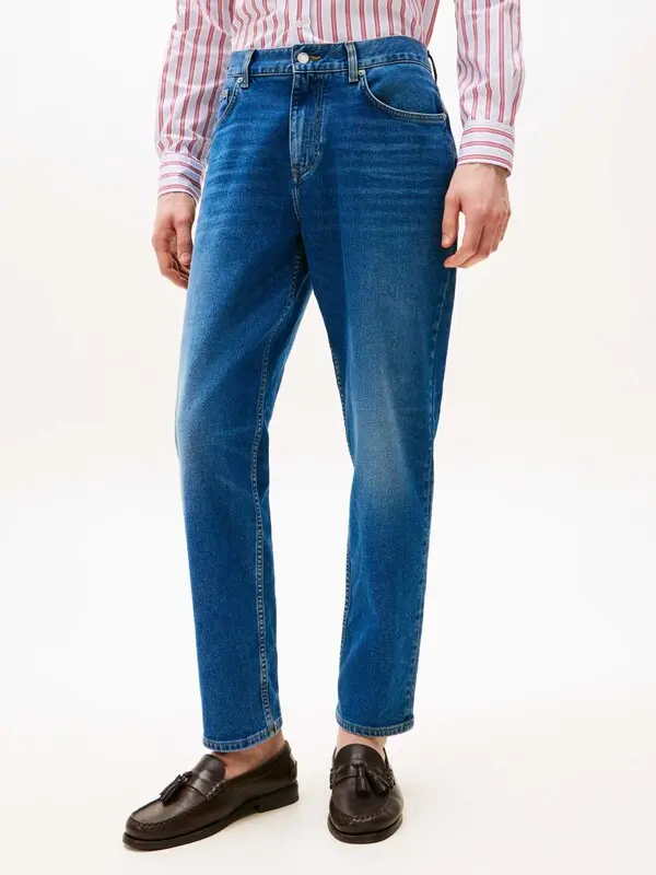 Mid Rise Tapered Jeans