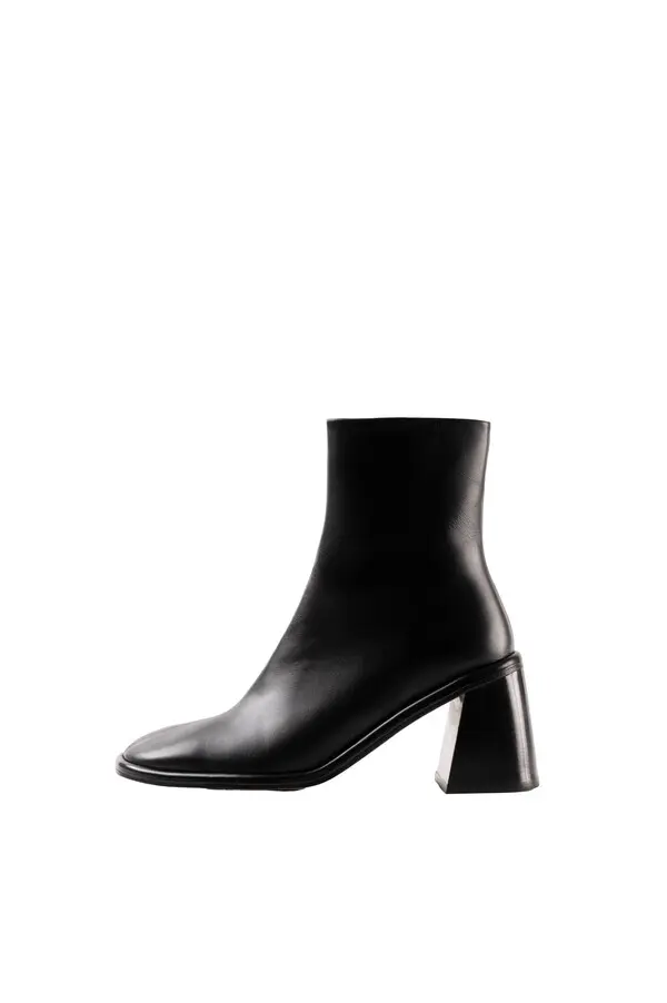 Rounded Square Toe Leather Boots