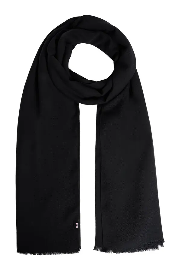 Knitted Fringed Scarf