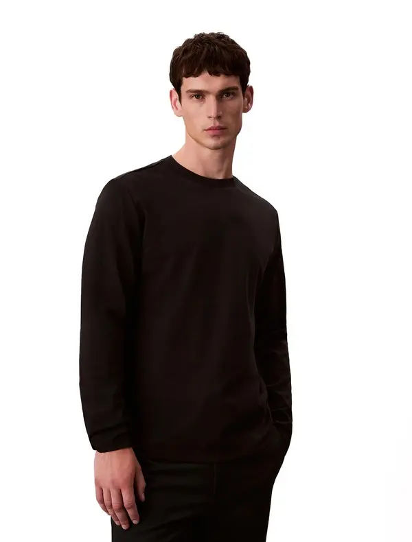 Crewneck Long-Sleeve T-Shirt