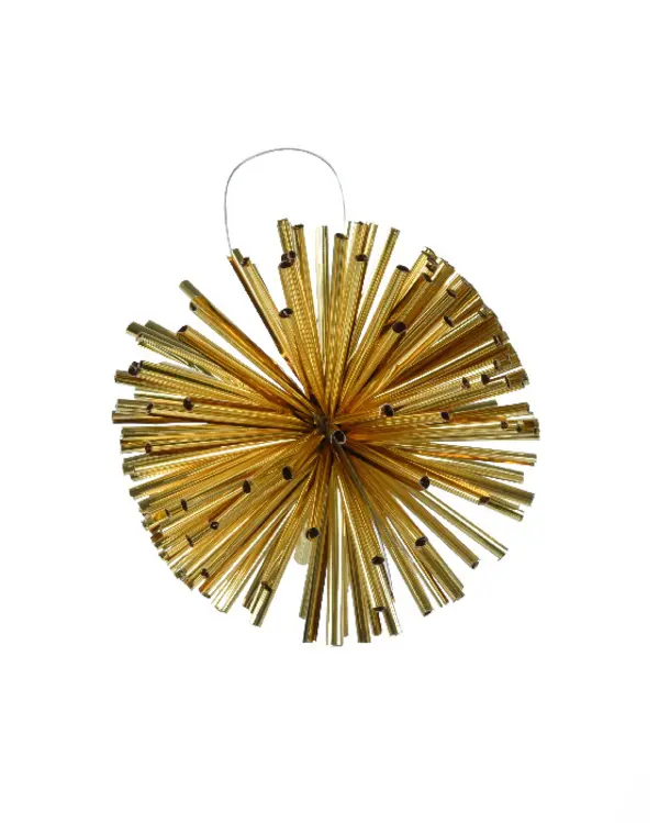 Ornament on wire
pet GOLD Image