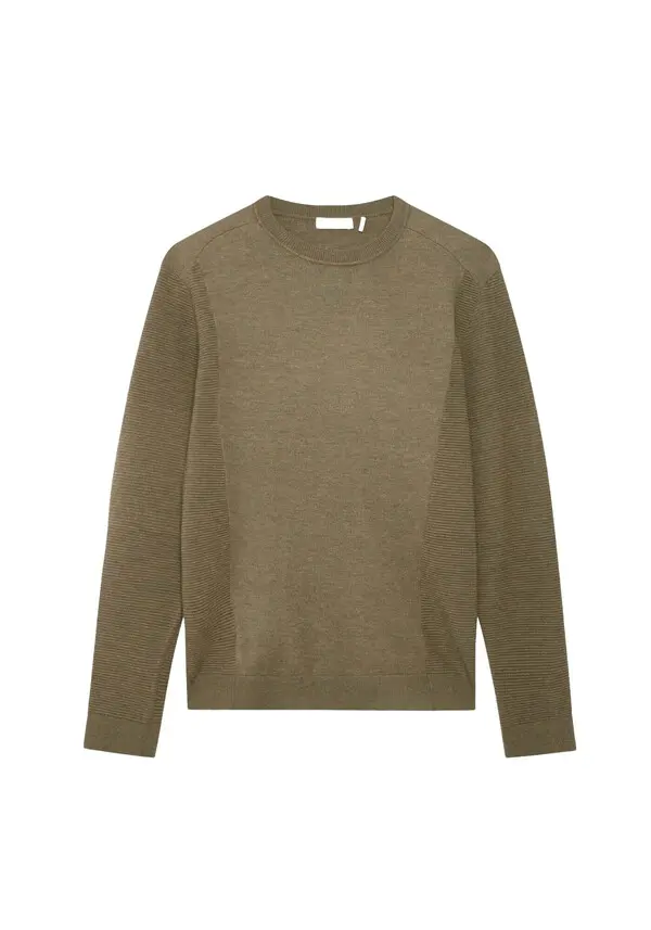 Long Sleeves Knitted Swaeter