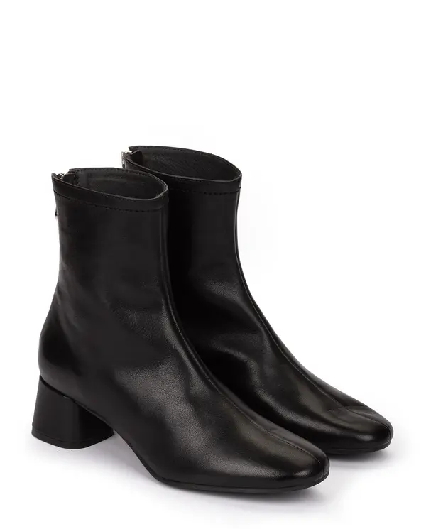 Leather Ankle Boots with a Block Heel and Side Zip