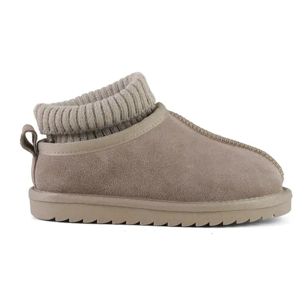 Eggy Boots with Wool Socks