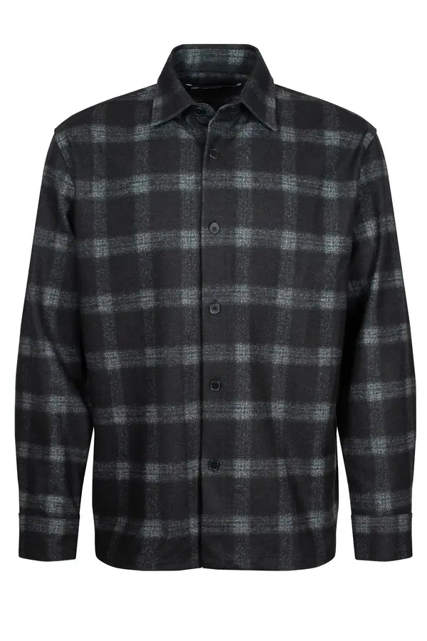 Button-Up Flannel Shirt with Plaid Pattern