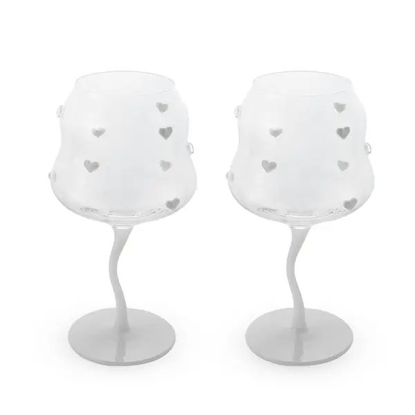 Set of 2 cocktail glasses. Capacity 450 ml. White heart decoration.