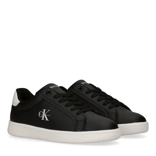 Low Cut Lace Up Leather Sneakers