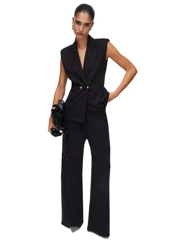 Wide-leg Silhouette Trousers with Slit Details
