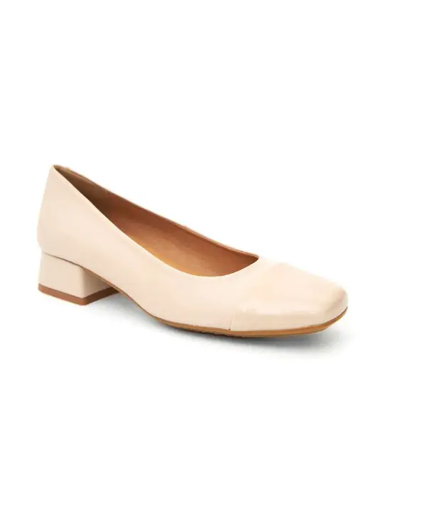 Cap-Toe Block-Heel Pump
