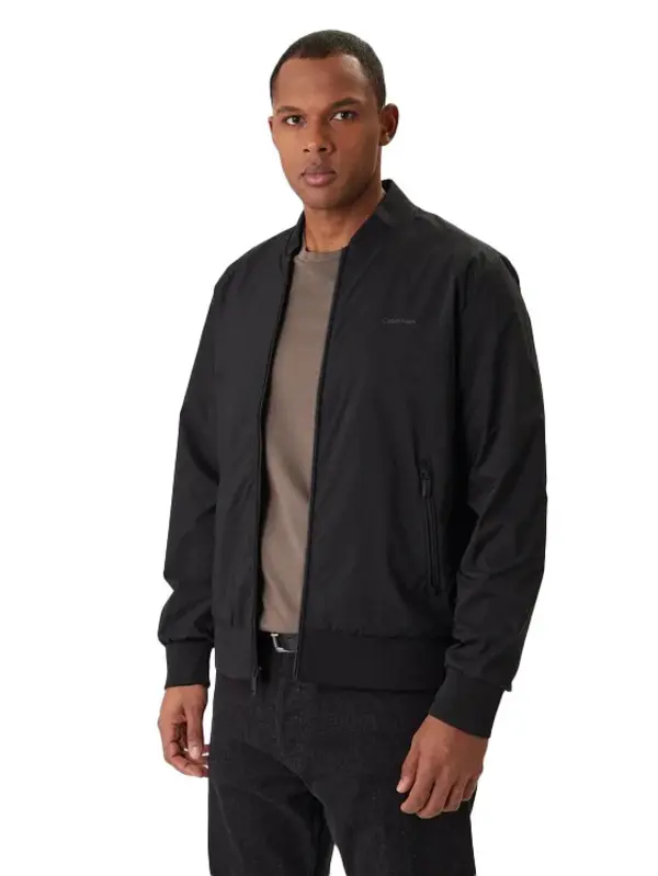 Bomber Jacket with two Side Zipped Pockets