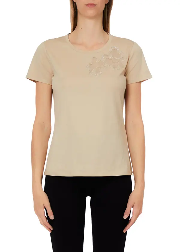 Short Sleeve T-Shirt With Cut Out