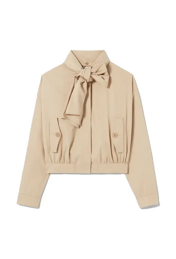 Short Trench Coat with a Removable Pussy-bow