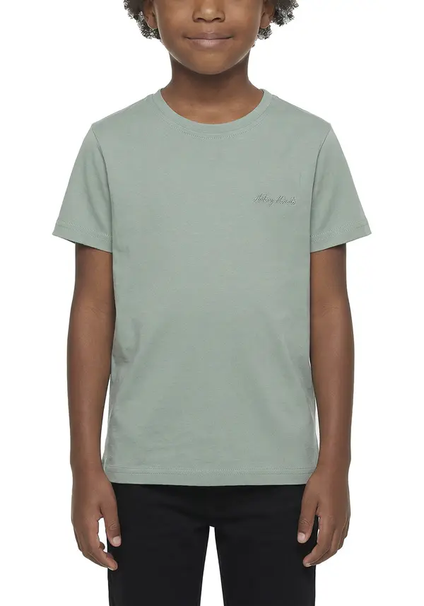 Kids Boys Minimalist Logo Short Sleeve T-Shirt Image