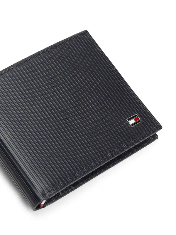 Hilfiger Flag Bifold Leather Credit Card Wallet