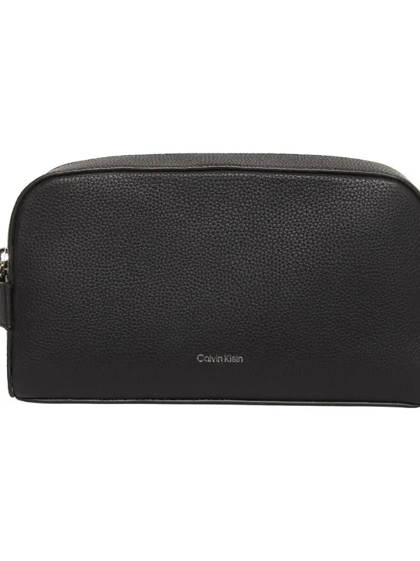 Pebbled Leather Washbag