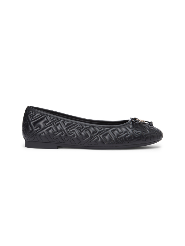 Quilted Leather Round Toe Ballerinas