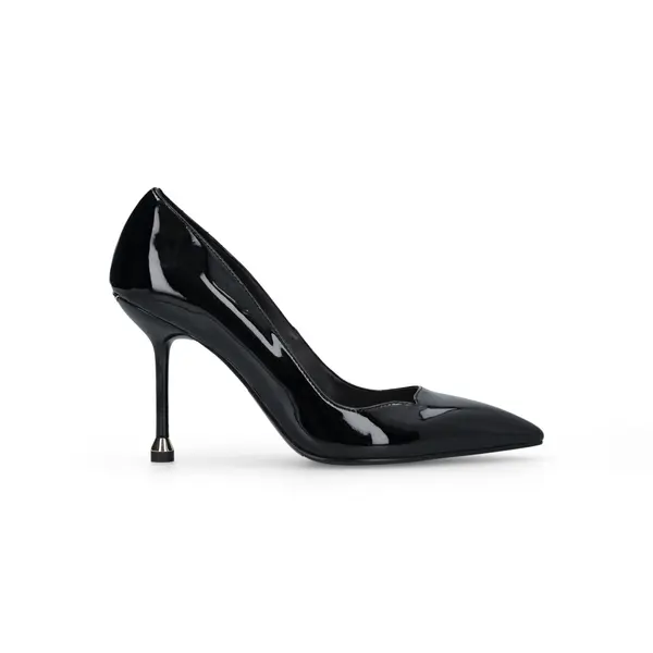Patent Leather Pointed Toe Pump