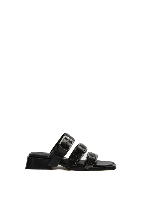 Leather Multi-Buckle Slide Image