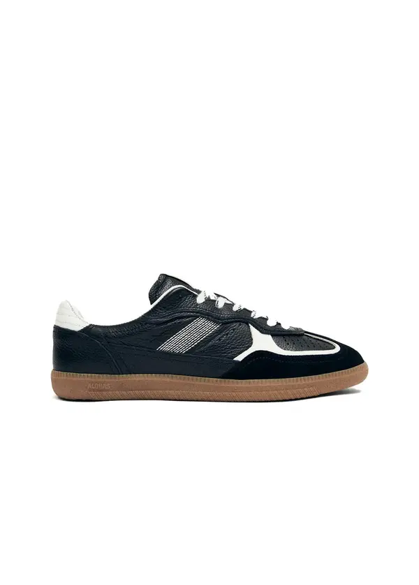 Black and White Leather Retro Sneakers with Gum Sole Image