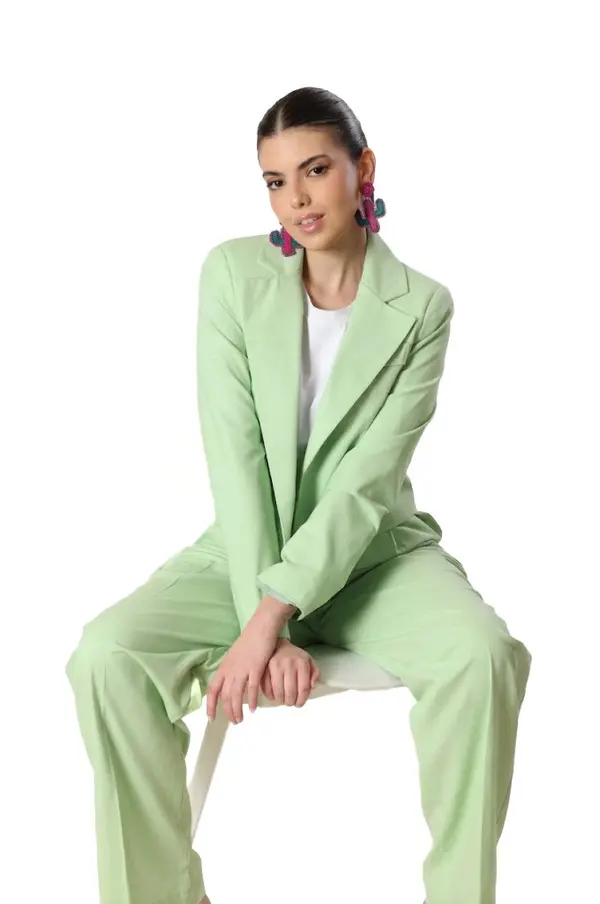 Linen Short Cut Blazer Image