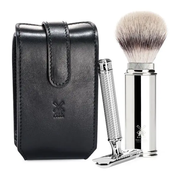 Travel shaving set