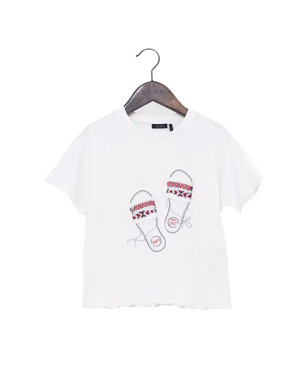  Short Sleeve T-shirt with Embroidered Sandals